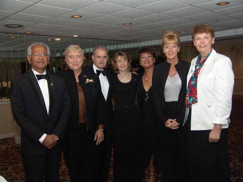 File:PDGMaybelleTwohie2004 Jag Rao Rich Kingman Fran Tessie Joan Evelyn.jpg
