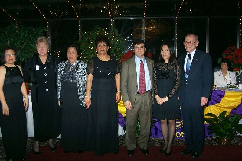 File:1999-12-19 PDG Maybelle with new members.jpg